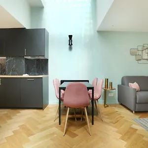 new-and-lovely-apartment-center-of.fr-paris.fr/